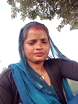 Snapshot of Neelamt12 chatting on October 13, 8:58 am Neelamt12 online show from October 13, 8:58 am