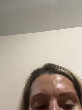 Snapshot of BaddieBossXX2 chatting on November 25, 6:02 am BaddieBossXX2 online show from November 25, 6:02 am