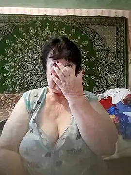 CrystalLime6411 online show from September 24, 5:55 am