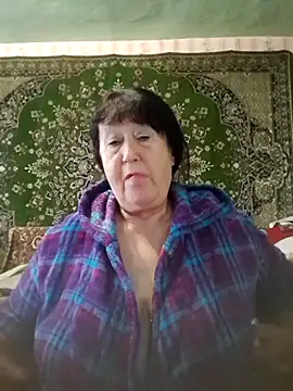 CrystalLime6411 online show from September 25, 6:17 am