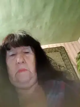 CrystalLime6411 online show from October 5, 6:23 am