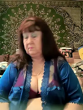 CrystalLime6411 online show from May 10, 2:00 pm