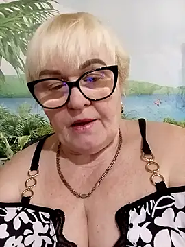 Snapshot of VioletSweet5566 chatting on April 10, 8:41 am VioletSweet5566 online show from April 10, 8:41 am