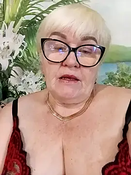 Snapshot of VioletSweet5566 chatting on May 9, 6:51 am VioletSweet5566 online show from May 9, 6:51 am