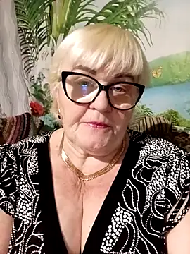 Snapshot of VioletSweet5566 chatting on May 10, 6:57 pm VioletSweet5566 online show from May 10, 6:57 pm