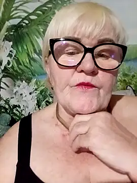 Snapshot of VioletSweet5566 chatting on May 12, 7:22 pm VioletSweet5566 online show from May 12, 7:22 pm