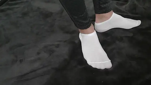 Snapshot of H0rnyCutie chatting on November 26, 9:38 pm H0rnyCutie online show from November 26, 9:38 pm