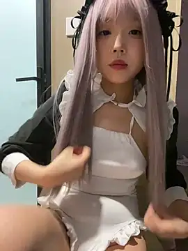 Snapshot of a5l2e0x chatting on March 23, 1:15 pm a5l2e0x online show from March 23, 1:15 pm