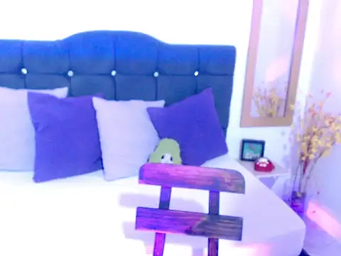 Snapshot of SamantaSweett_ chatting on September 11, 12:49 pm SamantaSweett  online show from September 11, 12:49 pm