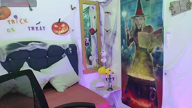 Snapshot of SamantaSweett_ chatting on October 18, 2:07 pm SamantaSweett  online show from October 18, 2:07 pm