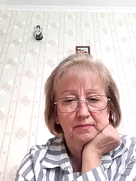 AlikaSwan5821 online show from October 5, 1:09 pm