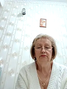 AlikaSwan5821 online show from December 4, 8:17 pm