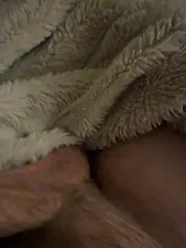 Snapshot of cumshot_foryou chatting on April 3, 9:57 pm cumshot foryou online show from April 3, 9:57 pm