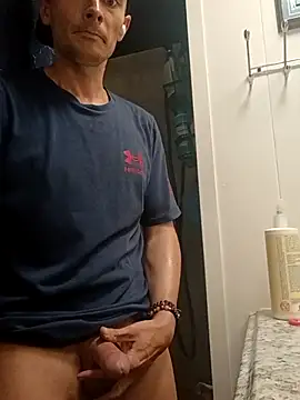 Snapshot of RichardW chatting on February 28, 5:08 am RichardW online show from February 28, 5:08 am