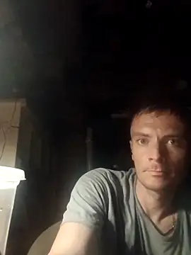 Snapshot of RichardW chatting on March 18, 6:38 am RichardW online show from March 18, 6:38 am