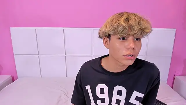 NathanBell online show from October 31, 7:53 am