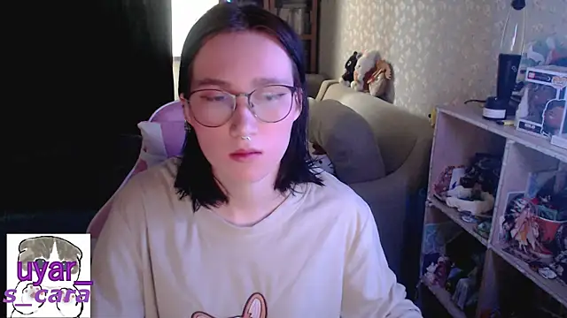 Snapshot of s_cara chatting on September 17, 11:23 am s cara online show from September 17, 11:23 am