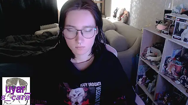 Snapshot of s_cara chatting on September 27, 9:14 am s cara online show from September 27, 9:14 am