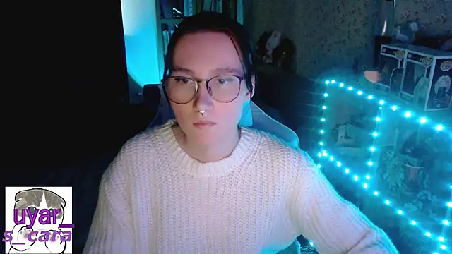 Snapshot of s_cara chatting on September 28, 3:39 pm s cara online show from September 28, 3:39 pm