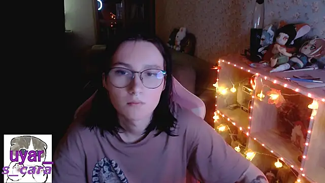 Snapshot of s_cara chatting on October 3, 3:31 pm s cara online show from October 3, 3:31 pm