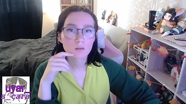 Snapshot of s_cara chatting on October 7, 11:18 am s cara online show from October 7, 11:18 am