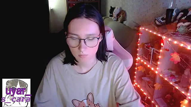 Snapshot of s_cara chatting on October 23, 12:26 pm s cara online show from October 23, 12:26 pm