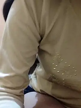 Snapshot of lovelysona11 chatting on December 21, 7:48 am lovelysona11 online show from December 21, 7:48 am