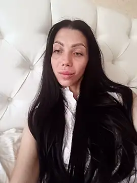 Snapshot of Princessa99885 chatting on July 6, 4:42 pm Princessa99885 online show from July 6, 4:42 pm