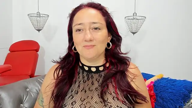 naughty milf esmeralda online show from May 15, 2:29 am