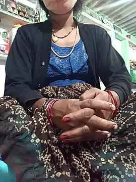 MISS LOVE 001 online show from February 16, 4:36 pm