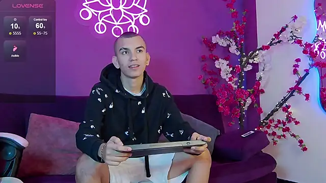 RowanCley online show from September 20, 12:50 pm