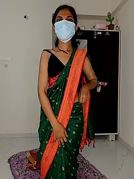 Shivani2002 online show from May 17, 3:52 pm