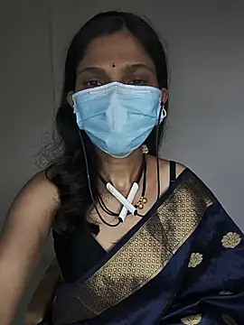 Snapshot of Shivani2002 chatting on June 4, 9:37 am Shivani2002 online show from June 4, 9:37 am