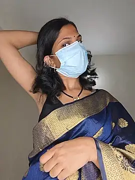 Snapshot of Shivani2002 chatting on June 8, 4:18 pm Shivani2002 online show from June 8, 4:18 pm