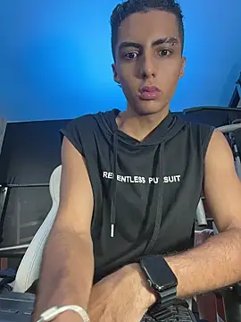 Mister Obsession online show from November 3, 7:04 pm