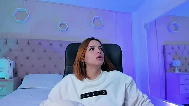 Snapshot of MadisonSky_ chatting on September 21, 12:40 pm MadisonSky online show from September 21, 12:40 pm