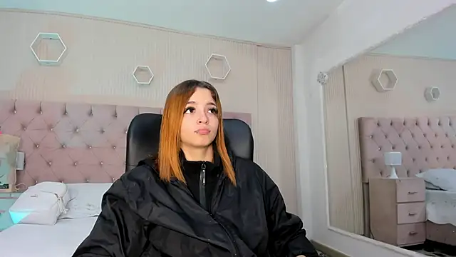 Snapshot of MadisonSky_ chatting on October 27, 12:53 pm MadisonSky online show from October 27, 12:53 pm