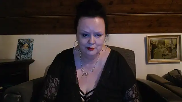 TiffanyMature online show from May 11, 4:48 pm