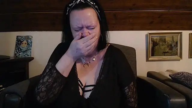 TiffanyMature online show from May 13, 8:12 am