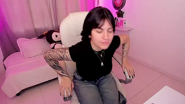 Snapshot of kurito_ chatting on September 19, 11:33 am kurito  online show from September 19, 11:33 am