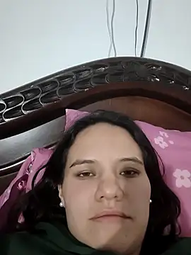 Snapshot of yarafuckass chatting on October 19, 5:30 am yarafuckass online show from October 19, 5:30 am
