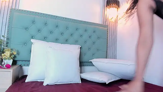 Snapshot of ValeriaJulio_ chatting on October 16, 6:09 pm ValeriaJulio online show from October 16, 6:09 pm