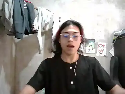 dirty model online show from April 26, 7:22 pm