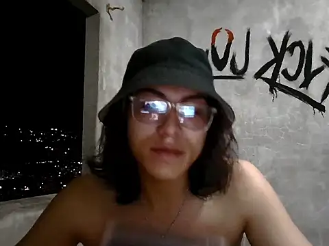 dirty model online show from May 6, 3:02 am