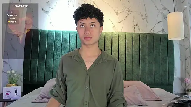 NoahDupont online show from October 16, 7:48 pm