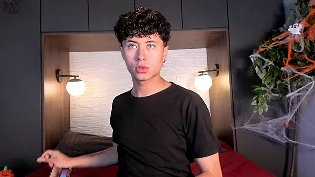 NoahDupont online show from October 31, 11:44 am