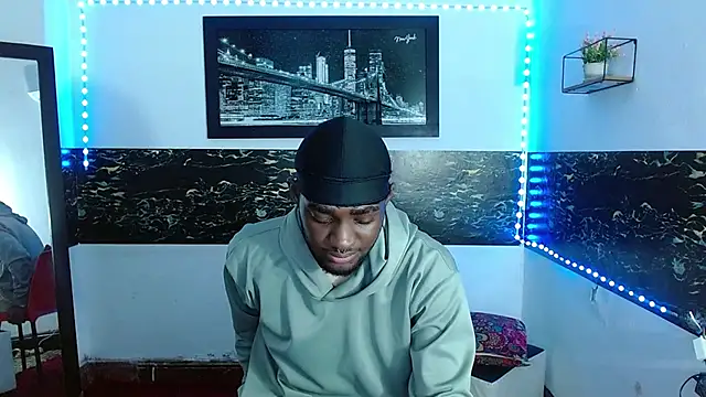 eebony stallion online show from October 4, 3:04 am