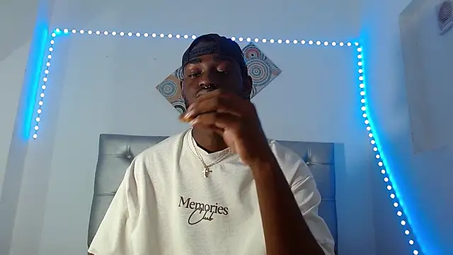 eebony stallion online show from November 21, 6:39 pm