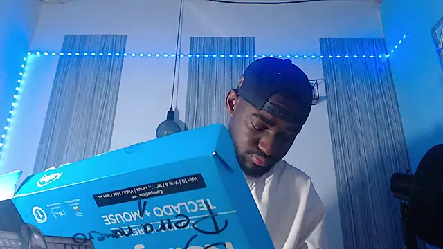 eebony stallion online show from February 22, 2:34 am