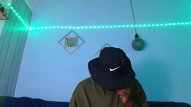 eebony stallion online show from March 27, 8:52 pm